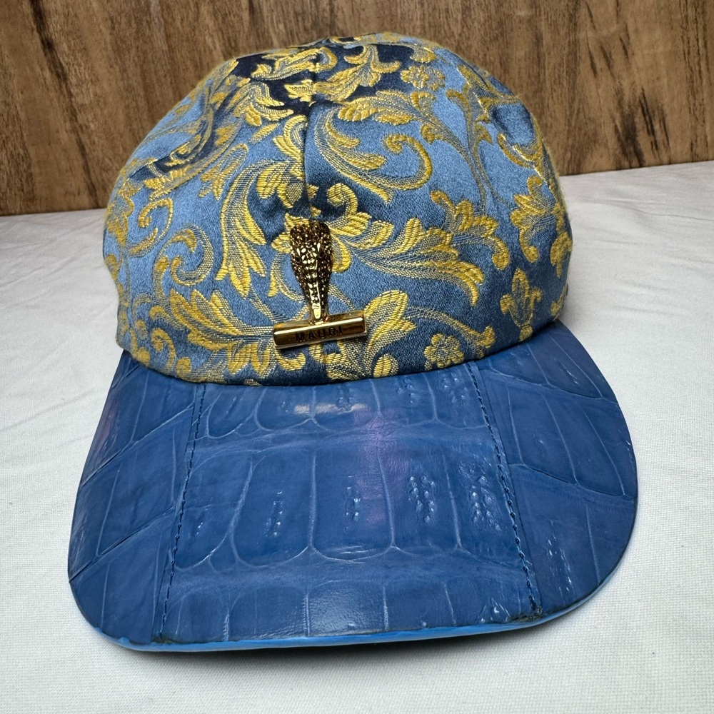 Mauri Gobelin Fabric & Alliagtor Hats